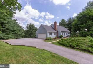 633 W Rose Tree Rd, Media, PA 19063