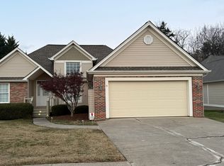 11 Willow Tree Ct, Johnson City, TN 37604