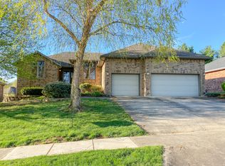 906 E Turnbridge St, Springfield, MO 65810