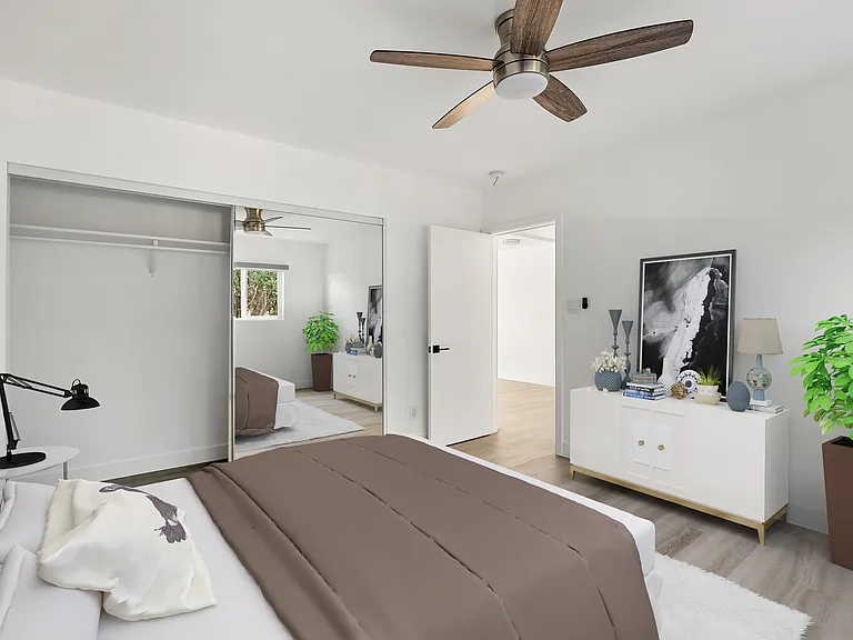 8777 Cadillac Ave #B — Photo 13