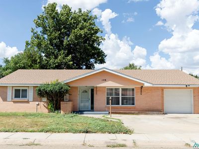 128 E Yucca Ave, Clovis, NM, 88101