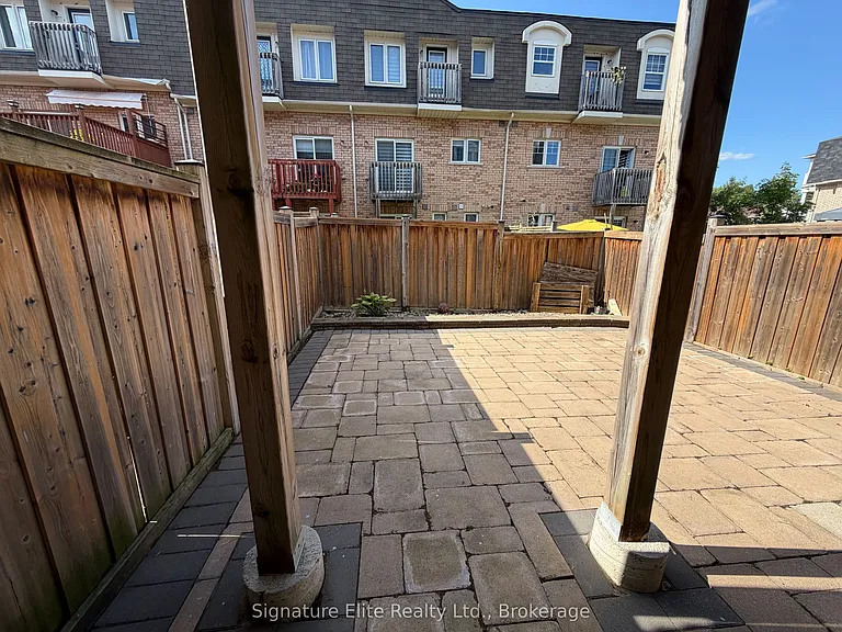 1602 Brandy Ct — Photo 6
