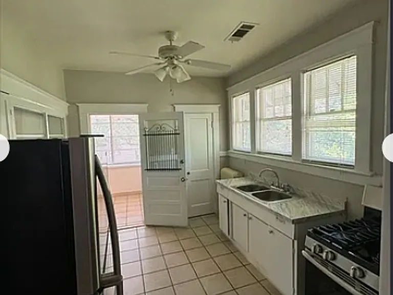1931 Mignon Ave — Photo 3