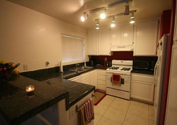 4th image of 1232 Camino Del Sol