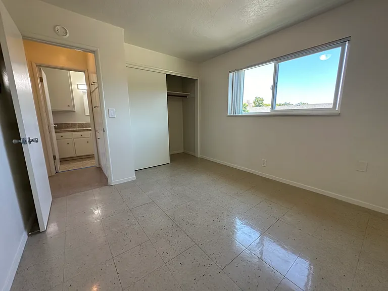 1107 E Foothill Blvd — Photo 7