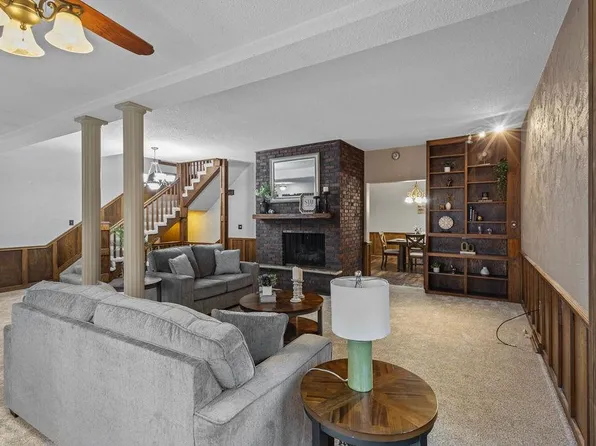 900 S 3rd St, Albion, NE 68620