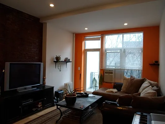 Rented by Sky Management | media 43