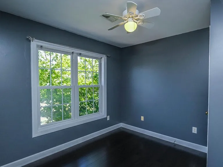 109 Kabardin Ct — Photo 6