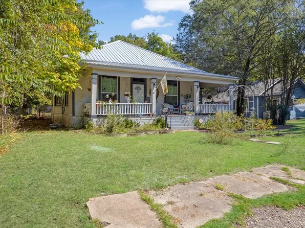 203 19th St SE, Paris, TX 75460