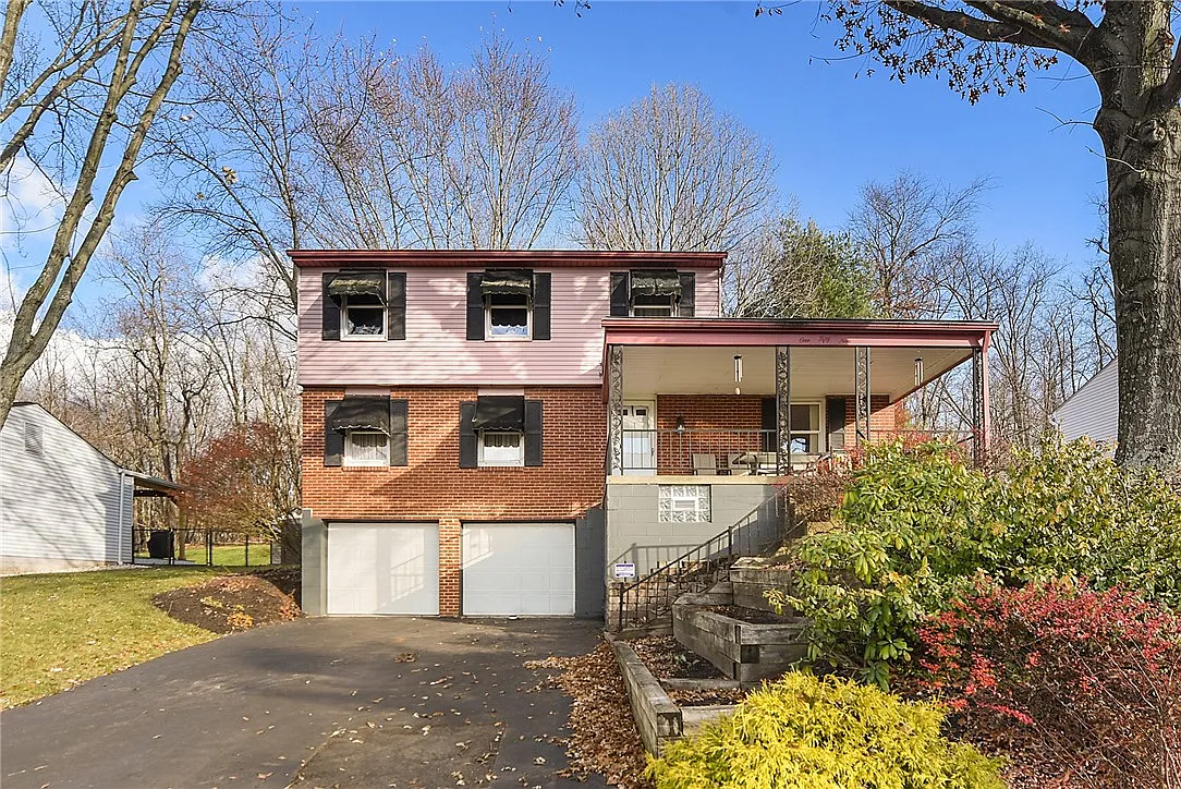 159 Pinehurst Dr photo 1