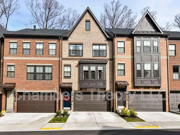 3805 Rainier Dr, Fairfax, VA 22033