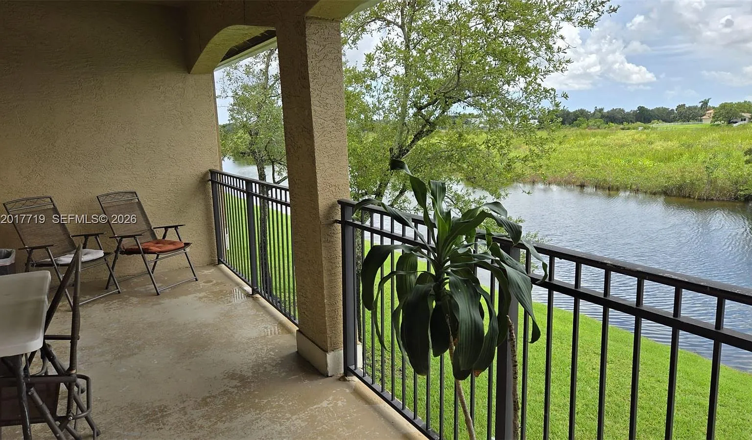 Marquesa Condo — Photo 1