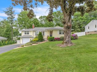 125 E Allen Ridge Rd, Springfield, MA 01118