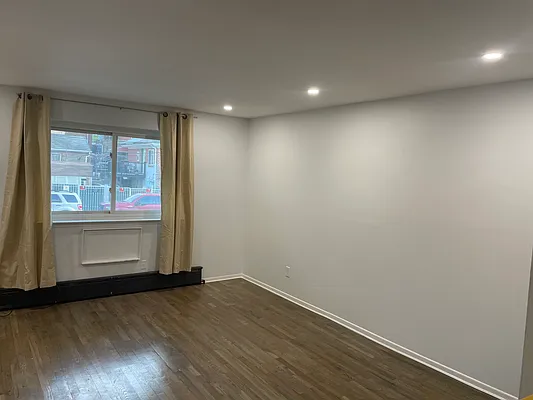 Rented by Douglas Elliman | media 14