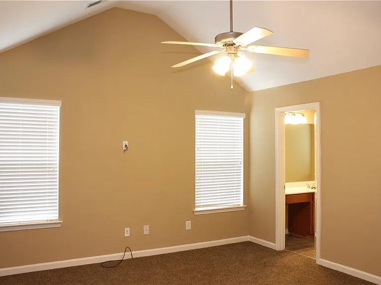 6547 Boulder Crest Ct — Photo 16
