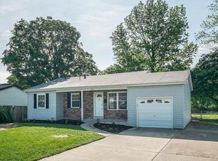 1240 Flora Ln, Florissant, MO