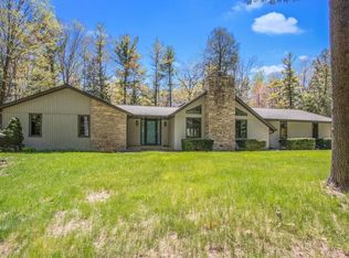 5835 Old Country Cir, New Franken, WI 54229