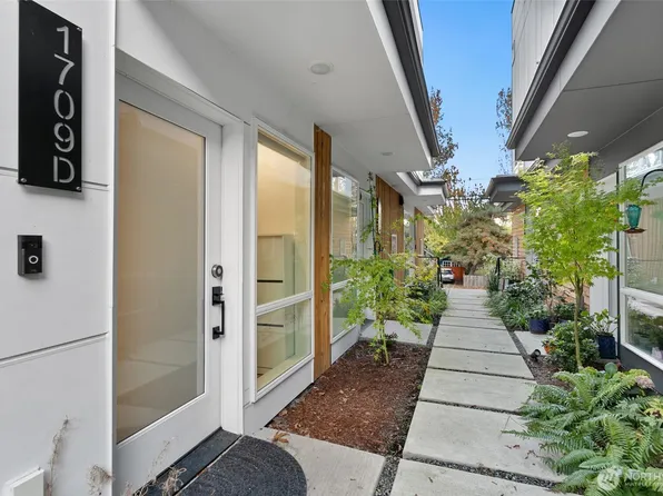 1709 15th Avenue S, Seattle, WA 98144