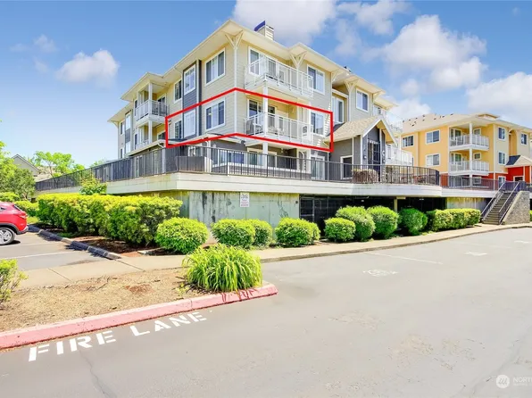 537 225th Lane NE #C204, Sammamish, WA 98074