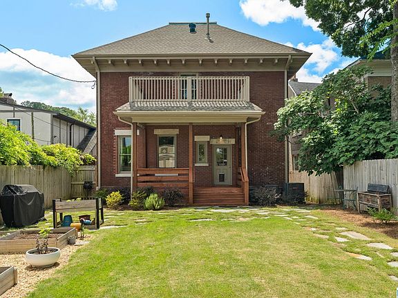 2nd image of 3206 Cliff Rd S