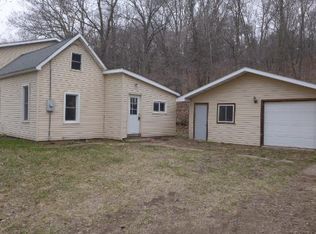 W6490 State Road 35, Bay City, WI 54723