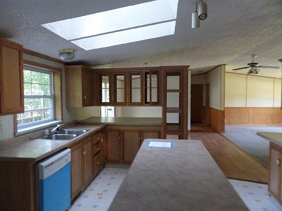 3rd image of 4832 E 27th Ave