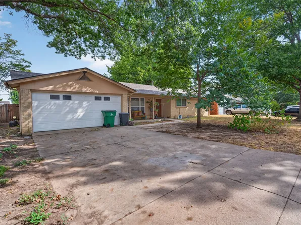 5613 Bonnie Wayne St, Haltom City, TX 76117