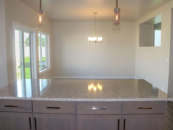2488 E. Windrose Street - Main Level - Dining Area