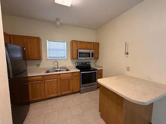 429 Northern Trl — Photo 4
