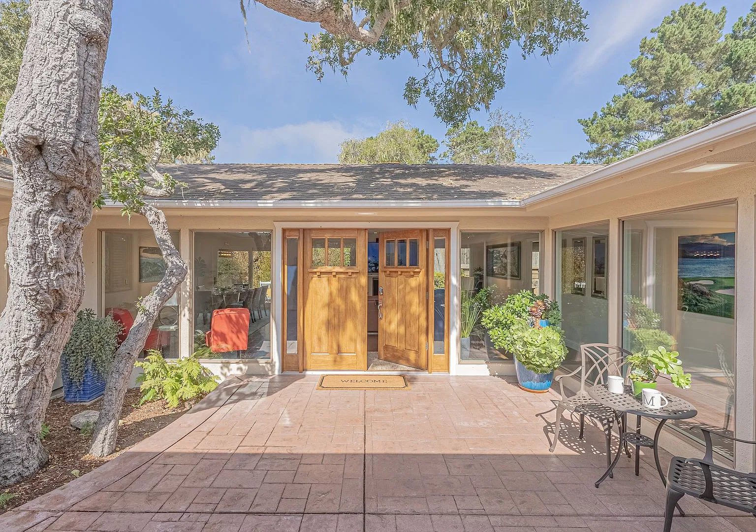 Pebble Beach Home Near Golf and Seal Rock Beach — Photo 1