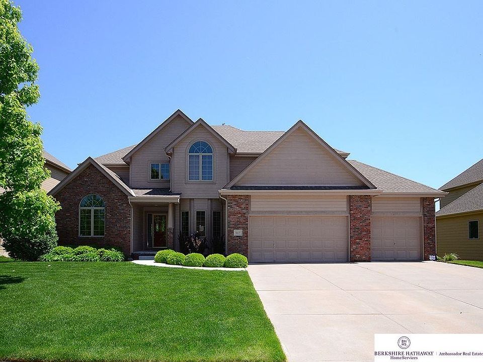 1st image of 6117 S 194th Ave