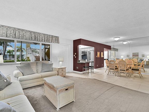 3rd image of 2121 NE 68th Street #102