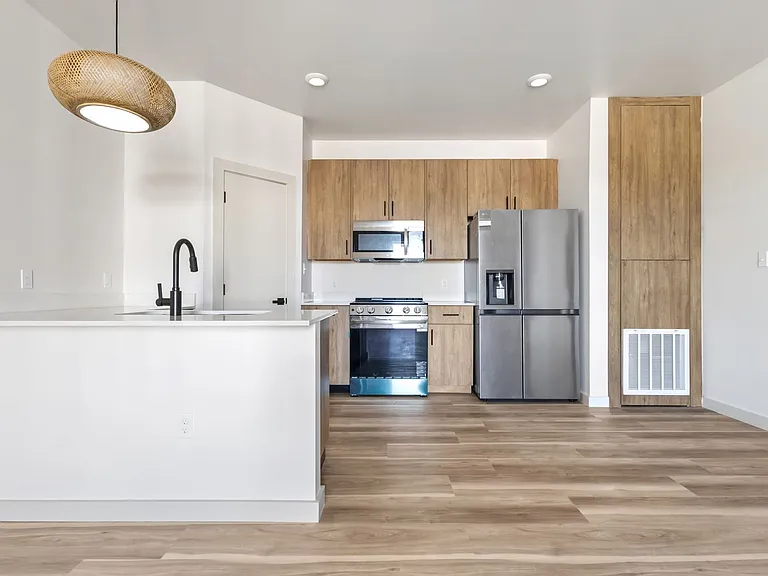 225 E New Hampshire St #1 — Photo 6