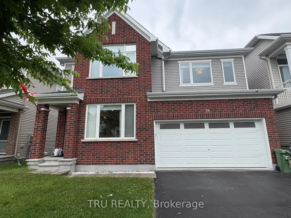 34 Coppermine St, Ottawa, ON K2J 6P7