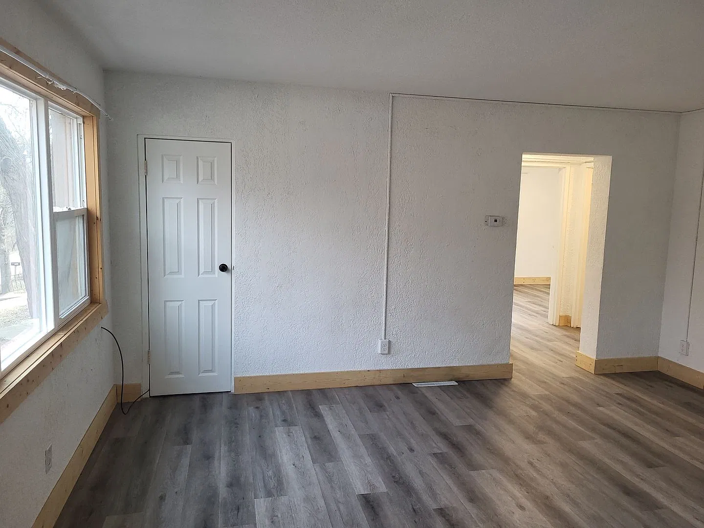 244 Westwood Duplex — Photo 4