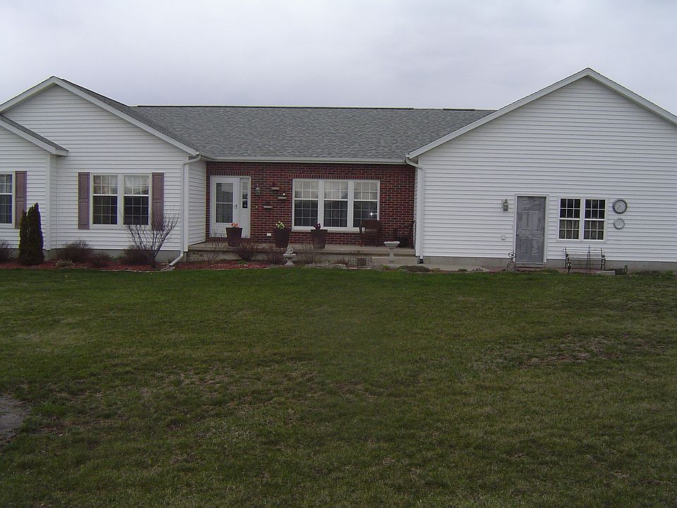 Acreage in country setting