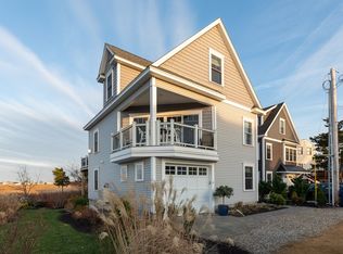 8 Ina Ave, Hampton, NH 03842