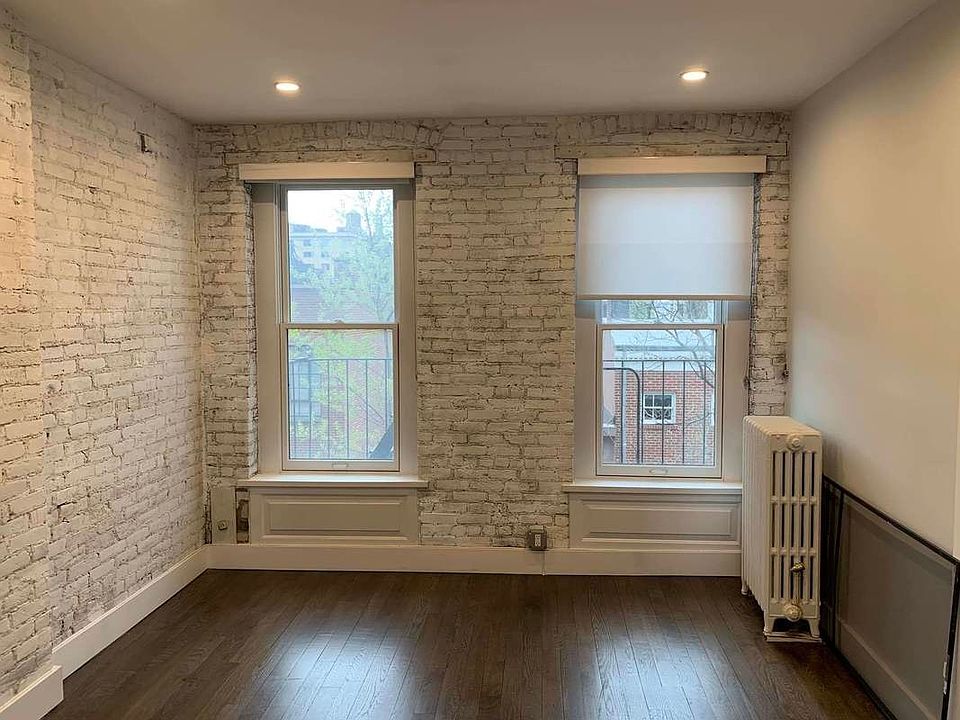 1st image of 31 Bethune St #4FF