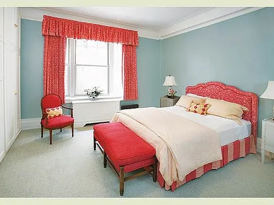 Sold by Stribling | media 5