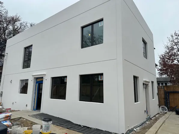 33-01 213th Street image 1 of 7