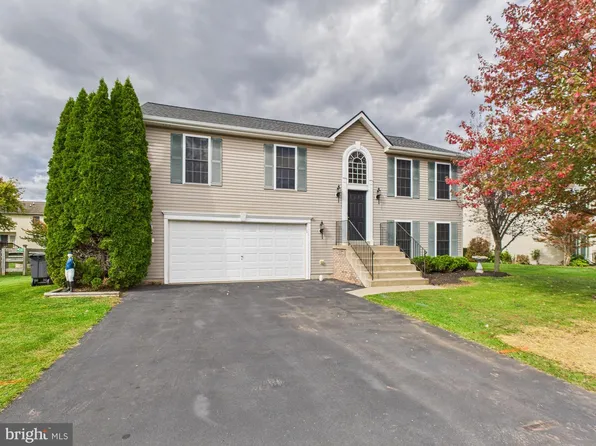 64 Bancroft St, Taneytown, MD 21787