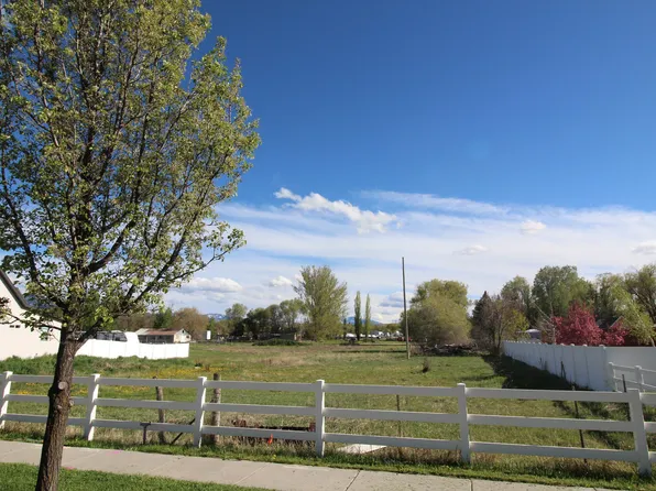 373 W 300 N, Hyrum, UT 84319