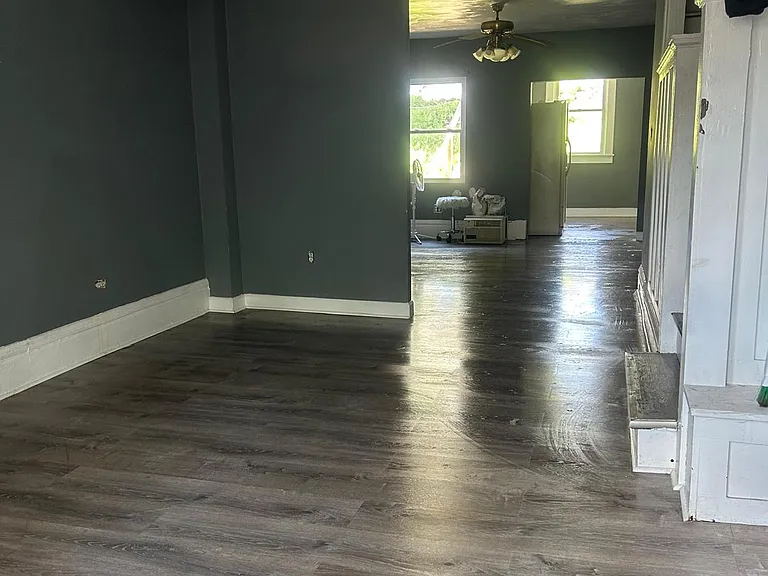 1502 Davis Ave — Photo 7