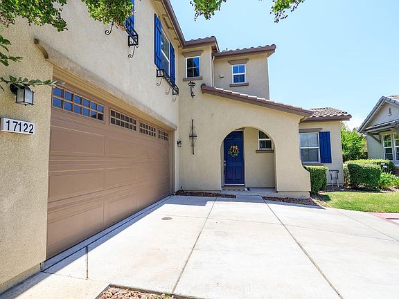 3rd image of 17122 Pacific Oak Ln