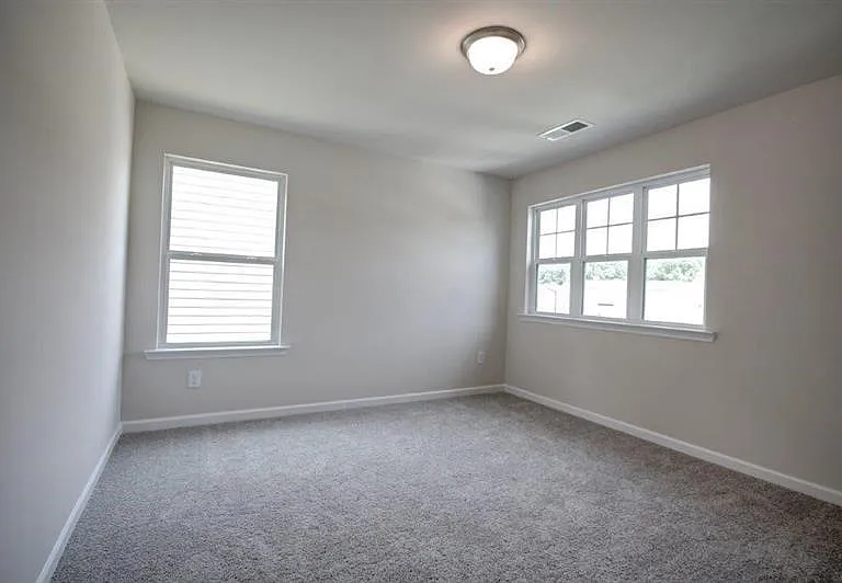 4576 Grenadine Cir — Photo 5
