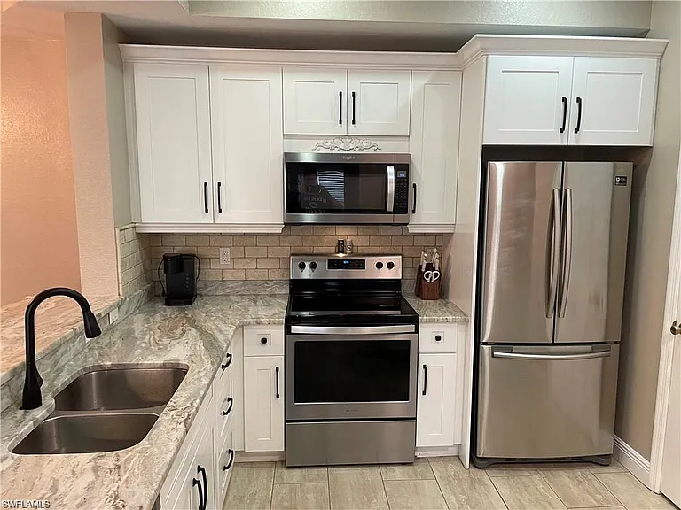 9025 Colby Dr #2113 — Photo 11