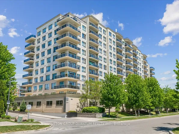 1998 Ironstone Dr #414, Burlington, ON L7L 7P7