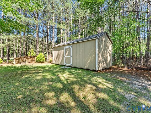 5th image of 3120 Denise Rd