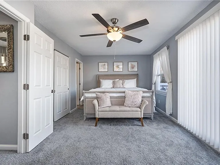 5900 Clear Springs Ct — Photo 16