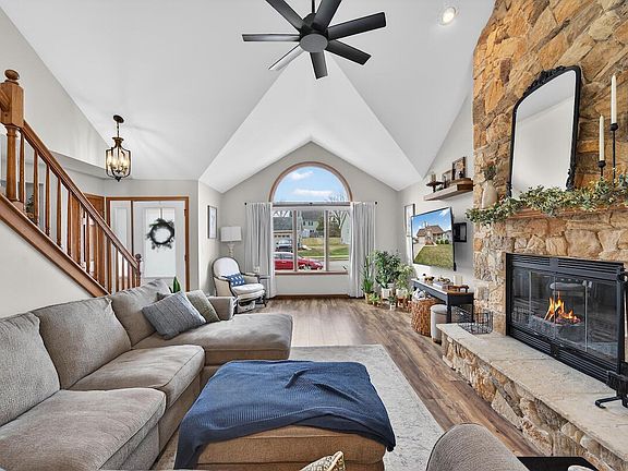 2nd image of 8900 Citadel TERRACE